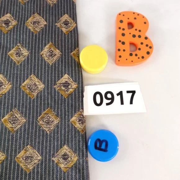 BRUTUS Men's Denim Blue Ivory Geometric Art Striped Necktie Silk Diamond Classic - Picture 9 of 10